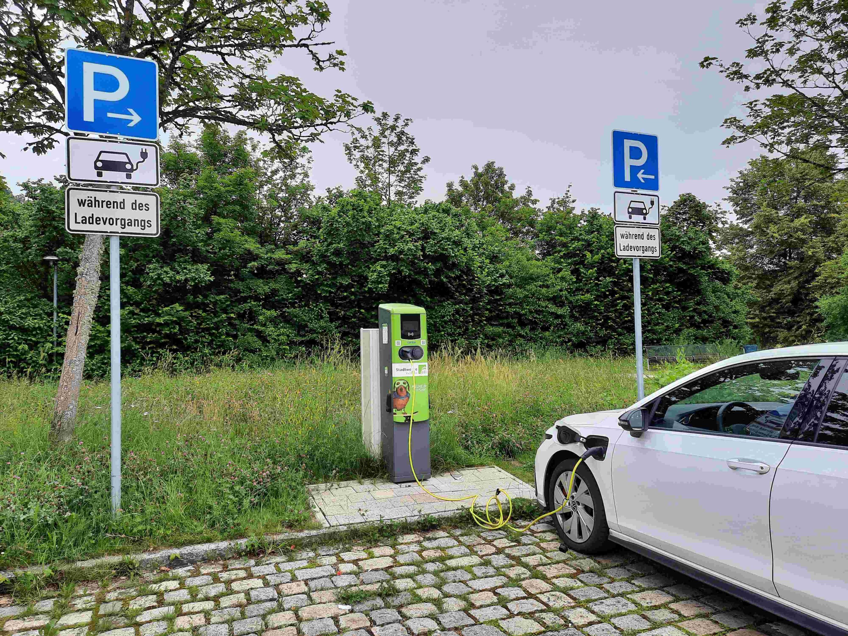 Ladesäule am Parkplatz Aumühle