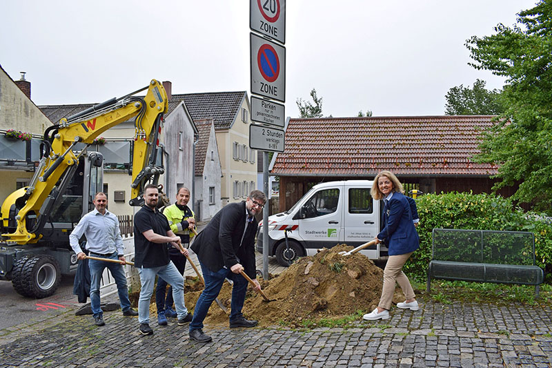 Spatenstich zum Glasfaserausbau